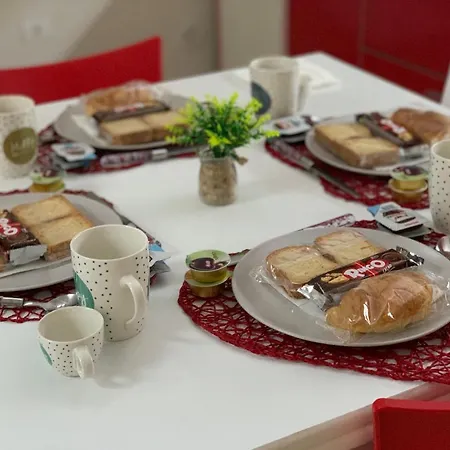 فندق مبيت وإفطار Momy 3*