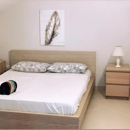 Momy فندق مبيت وإفطار